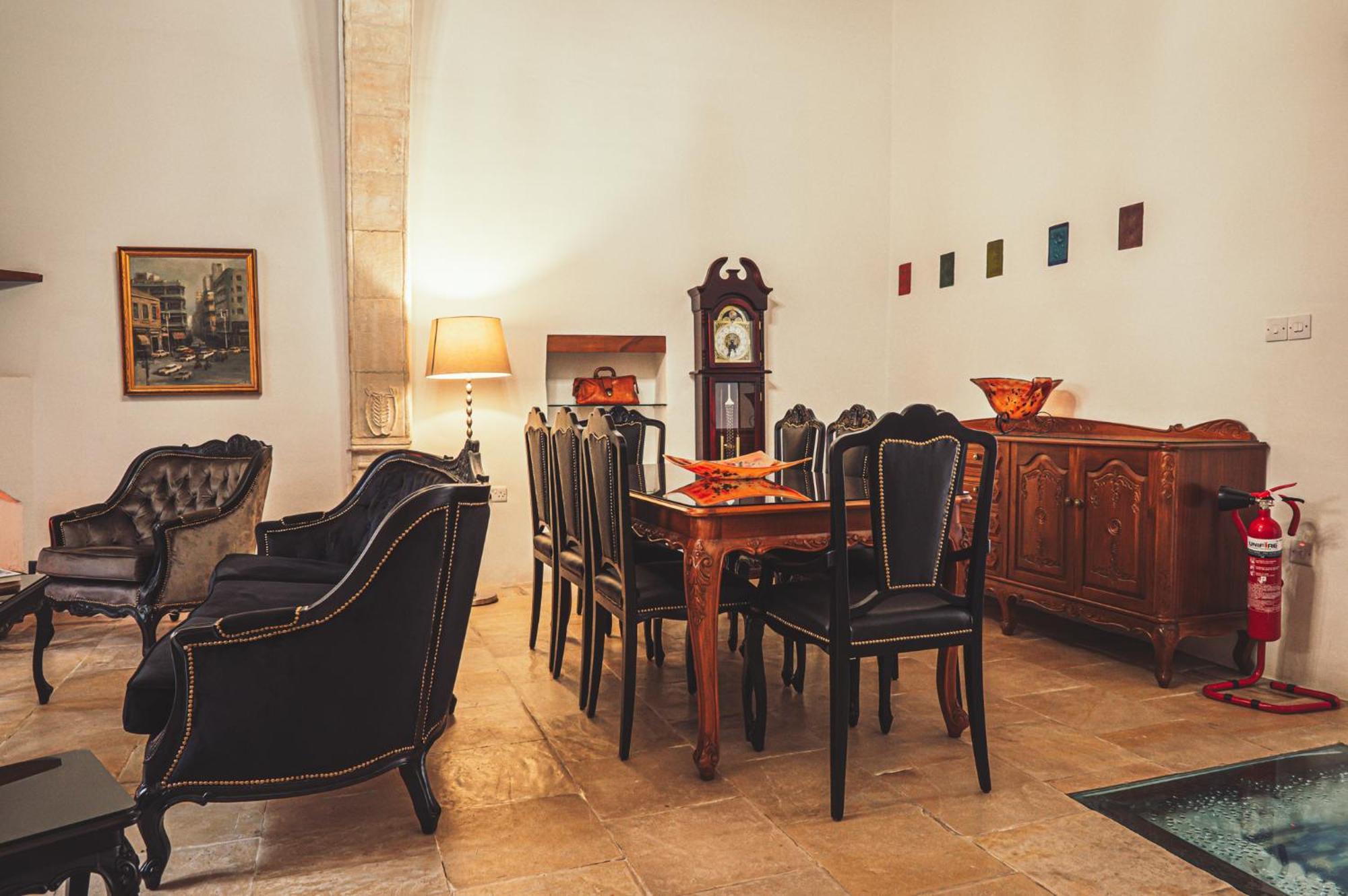Oinoessa Traditional Boutique Guest Houses 로푸 외부 사진