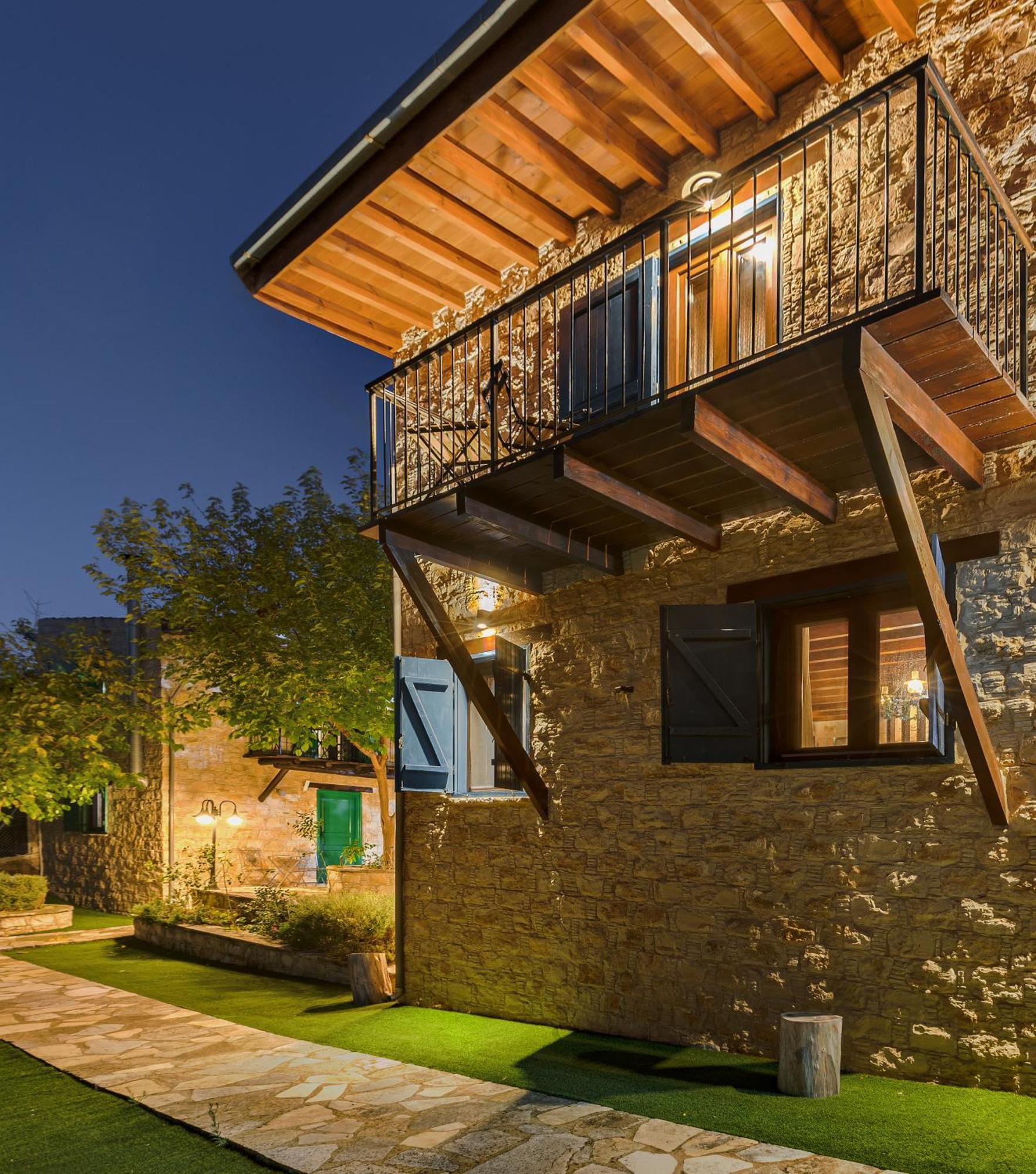 Oinoessa Traditional Boutique Guest Houses 로푸 외부 사진
